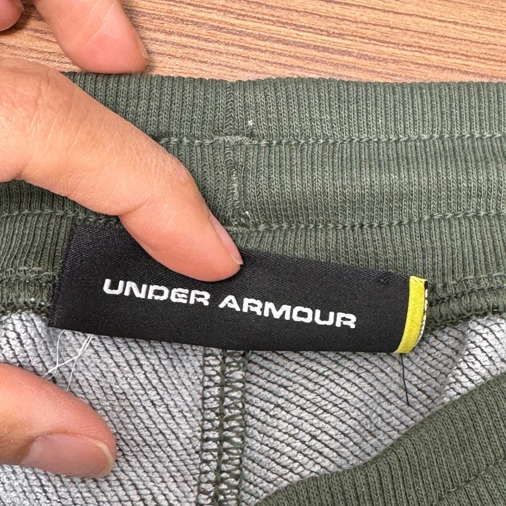 Under Armour Joggers Boys Medium Green Space Dye Fleece Sweatpants Loose Fit